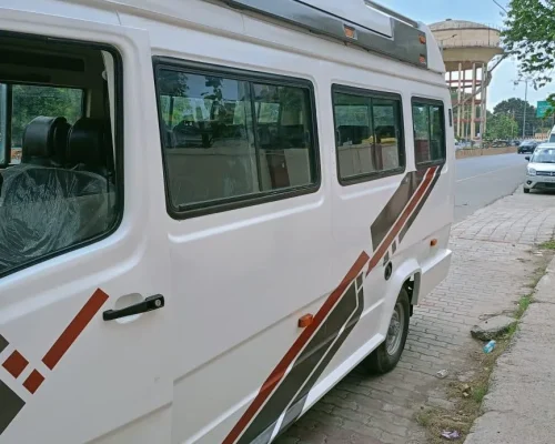 Tempo Traveller 17 Seater in Varanasi_11