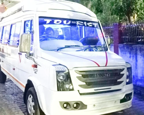 Tempo Traveller 17 Seater in Varanasi_8