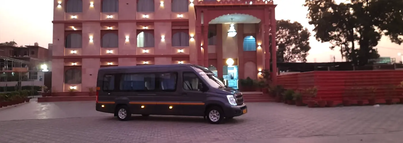 Tempo Traveller 17 Seater in Varanasi